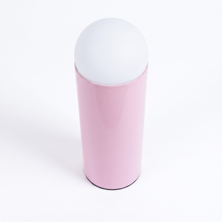 Lampe à poser Loozi en métal
