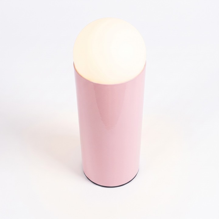 Lampe à poser Loozi en métal